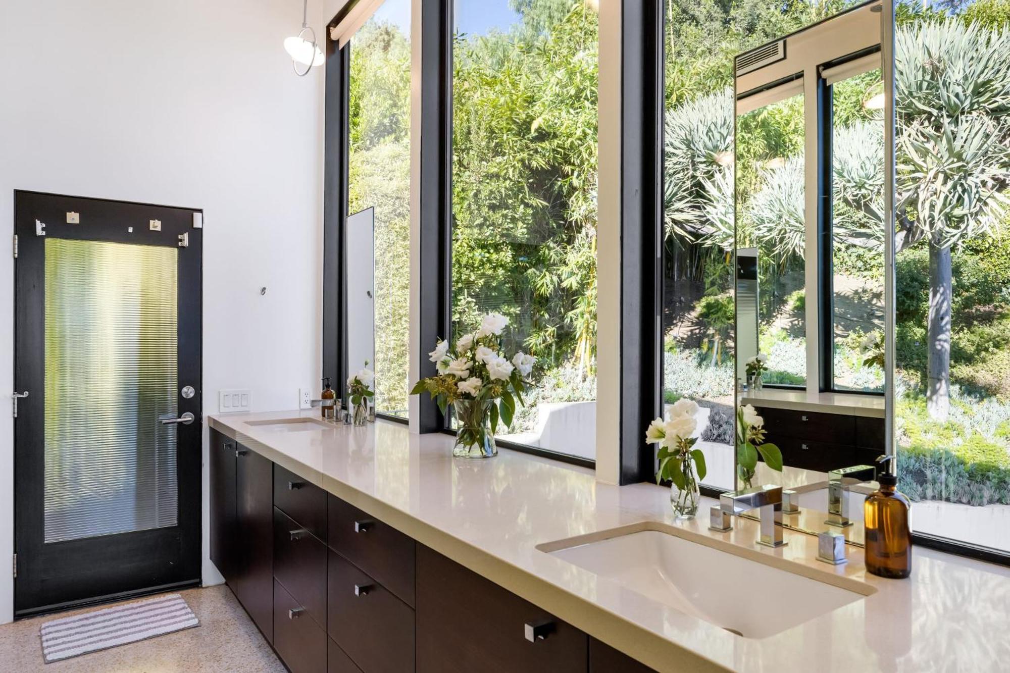 Kings Road West Hollywood Luxury Pool Views Firepit Modern Design Сasa de vacaciones